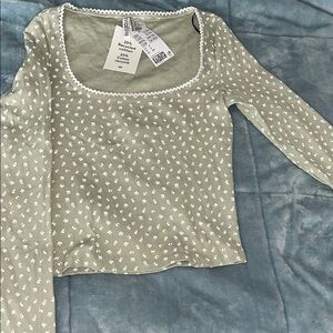 H&M Sage Green Floral Blouse